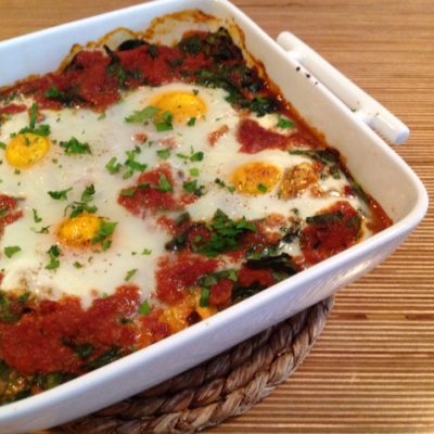 Ovenschotel spinazie met tomaat en ei