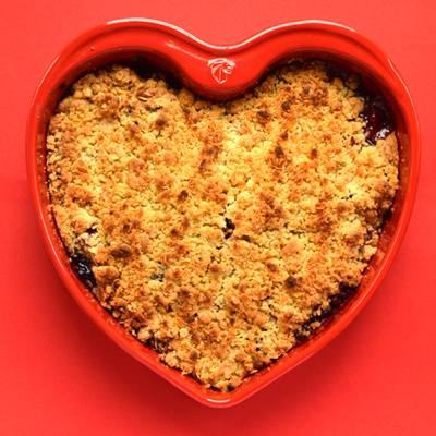 Appelcrumble met rood fruit